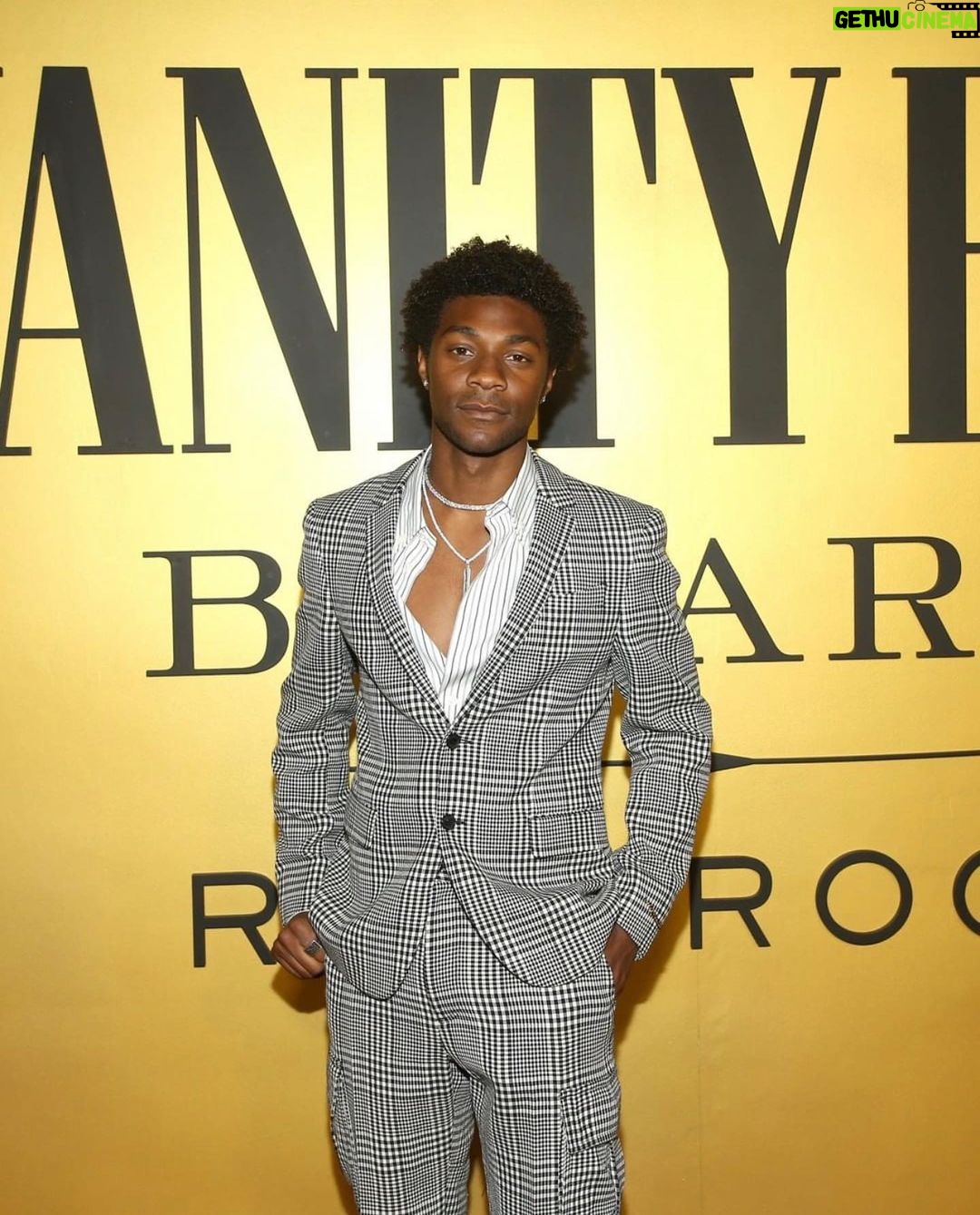 Jonathan Daviss Instagram - Fun nights @vanityfair and @staymacro