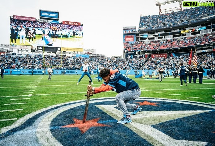 Jonathan Daviss Instagram - A pleasure being the 12th man for my @titans