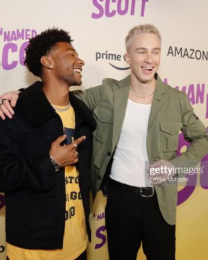 Jonathan Daviss Instagram - Hit the “A MAN NAMED SCOTT” premier with @drewstarkey . Highly recommend you guys check it out when it drops.🌔