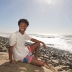 Jonathan Daviss Instagram - Sun shining on the new @americaneagle x @obx collection from the beach to the next adventure #aepartner #obx3
