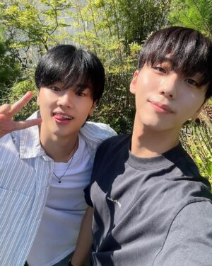 Jooyeon Instagram - ⠀ 
[ #Xtra_Scenes ]

멤버들과 산책하며 에너지 충전하는 시간🏃‍♂️🍃

#XdinaryHeroes #엑스디너리히어로즈
#WE_ARE_ALL_HEROES
#loveearth2023
#loveearth_jyp
#loveearthchallenge
@loveearthchallenge