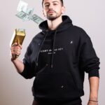 Jordan Rondelli Instagram - Slide pour augmenter la somme 💵🤑 #InfluencerLife #dubai