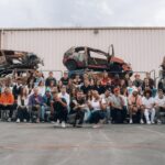 Jordan Rondelli Instagram – Tournage le jour des 6 ans de la chaĂ®ne 🎂
Merci à tous et toutes d’être là depuis si longtemps, à la base c’était même pas un tournage prévu pour les 6 ans, c’est tombé par hasard mais en écrivant ce post je réalise encore tout ce qui m’arrive et c’est en grande partie grâce à vous. Vous aimez mon contenu et ma personnalité, des fois juste l’un ou juste l’autre, des fois aucun des deux (srx ?).
Depuis 6 ans pour certains et certaines, vous avez vu des vidéos qui vous ont réconfortées pendant des moments difficiles de vos vies ou juste divertis le temps d’un dimanche. J’en ai tourné dans des moments difficiles aussi et dans des moments plus heureux !
Ce qui est sur c’est que vous me permettez de vivre des choses que j’aurais jamais osé m’imaginer pouvoir vivre et je veux faire en sorte de vous régaler le plus longtemps possible encore, je veux tenter des trucs, je veux me planter et apprendre, je veux sortir des dingueries, je veux accomplir tout ce que j’ai en tête, aller au bout de mes idées et évidemment je veux le faire pour moi, avec vous, et pour toutes les personnes qui croient en moi.
Merci encore du soutien, je pensais pas écrire autant parce que j’ai l’habitude de pas trop parler de tout ça ou juste en surface (par modestie, habitude, ou peut être parce que je me dis parfois qu’avec les réseaux, dans un texte comme ça ou même devant la cam, qu’on soit sincère ou pas, si on s’y prend bien de toutes façons ça se verra pas) mais là j’avais envie, et c’est sincère (fake ou pas ? débattez).
Ça m’arrive parfois d’oublier pendant un moment que derrière les stats, c’est des vrais personnes qui sont là mais vous me le rappelez quand je vous rencontre au hasard dans la rue, pendant des évents ou simplement avec vos DM, commentaires, etc…
Bienvenue aux nouveaux et nouvelles qui me découvrent, vous avez pas mal de vidéos à rattraper et y’en a encore beaucoup qui arrivent 🔥👀
📸 : @jules.ctm
