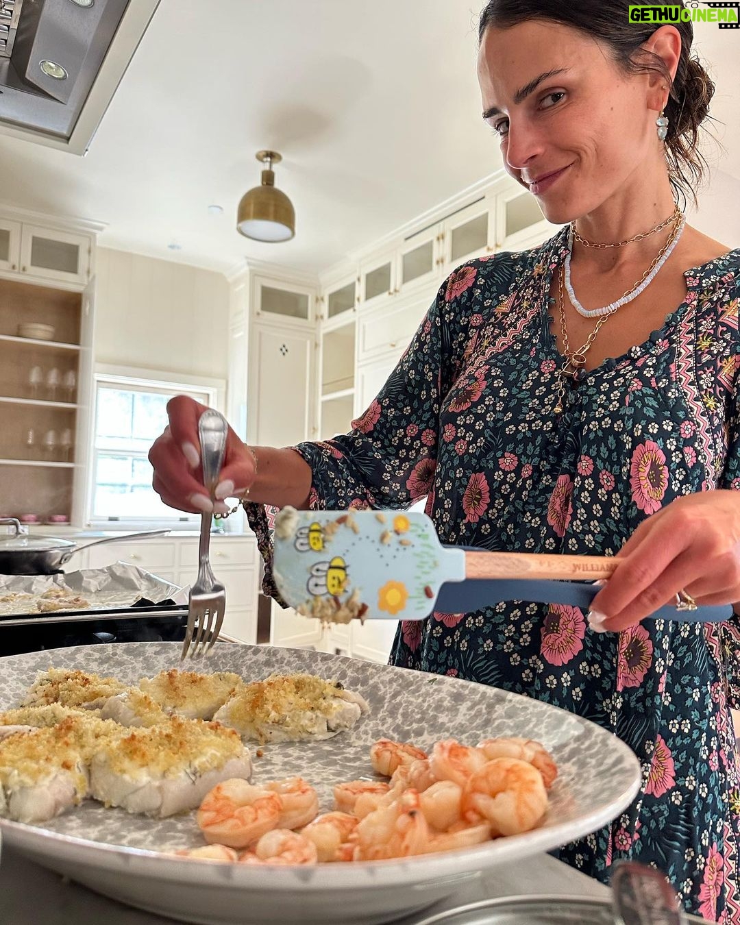 Jordana Brewster - 94.1K Likes - Guess how much the kids ate?
😭