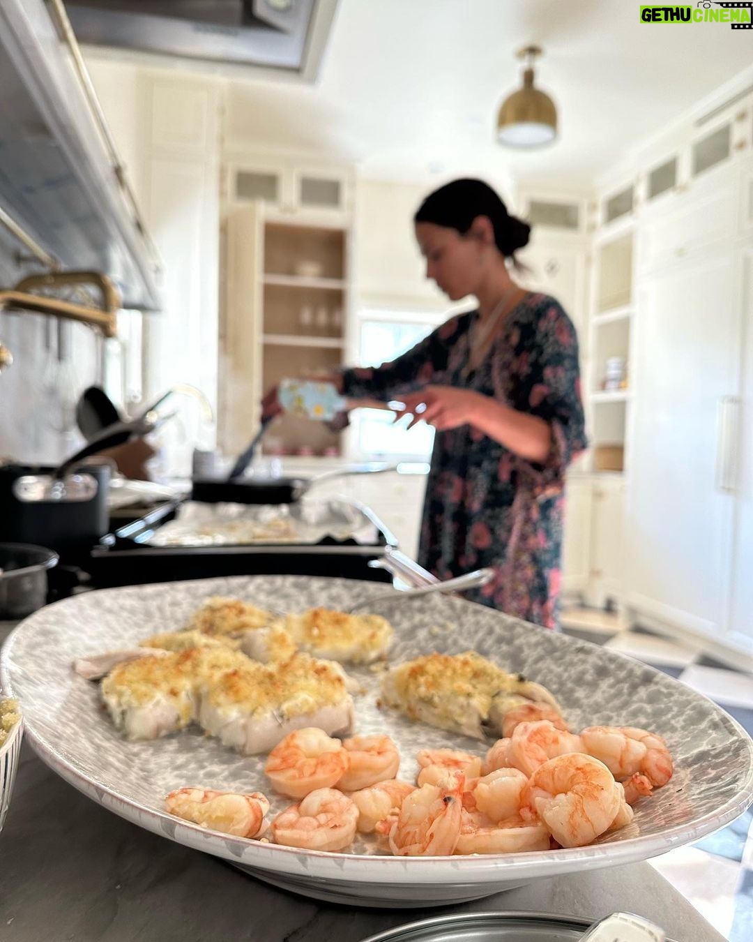 Jordana Brewster - 94.1K Likes - Guess how much the kids ate?
😭
