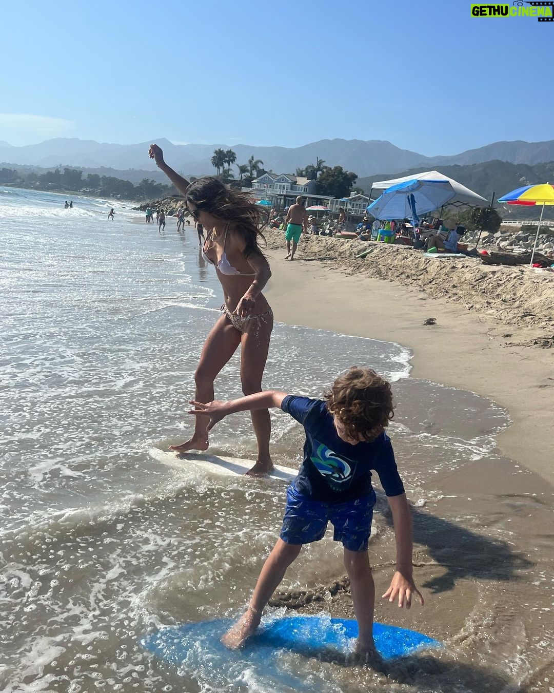 Jordana Brewster Instagram - Some days are diamonds Some days are rocks But the rocks don’t go on insta 😉