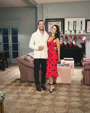 Jordana Brewster Instagram - Merry merry ❤️