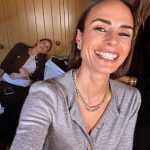 Jordana Brewster Instagram - #bts getting ready