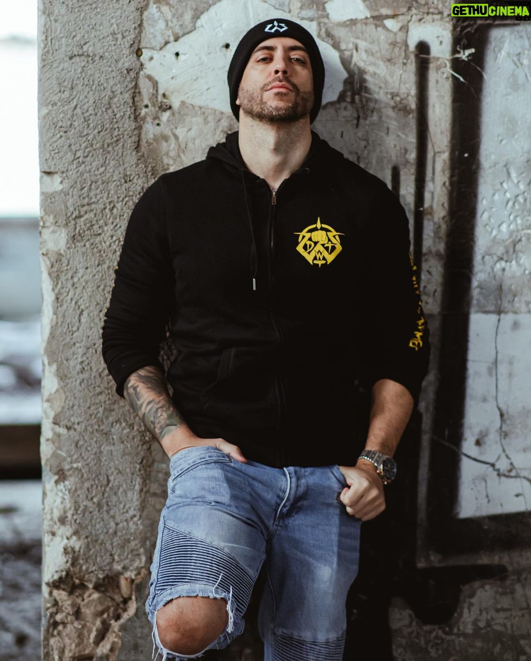 Jordi Wild - 285.7K Likes - 😡😡😁