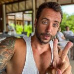 Jordi Wild Instagram - ¡Ayer fue mi cumpleaños! Tampoco estoy tan mal para tener 657 años, ¿no? Mil gracias a todos por vuestras felicitaciones y cariño, nos vemos en pocos días ya…