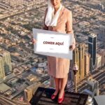 Jordi Wild Instagram - Así se come en el restaurante MÁS ALTO DEL MUNDO en el edificio más alto del planeta: el Burj Khalifa de Dubai 🍽️ Burj Khalifa,Dubai,U.A.E
