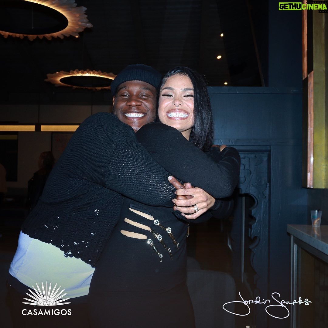 Jordin Sparks Instagram - I had a ball celebrating ‘Call My Name’ with my people & @casamigos! Shout out to my honey, @danaisaiah, who makes anything and everything happen! 🤍 Cheers!🥂 Casalena