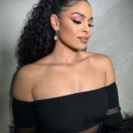 Jordin Sparks Instagram - Glam for the @raiders game! ✨ 💇🏽‍♀️: @cindyprostylist 💋: @kimoramulan Las Vegas, Nevada