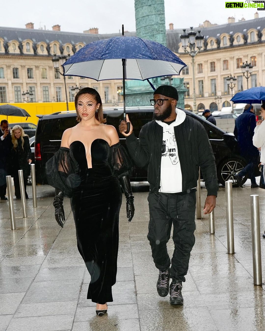 Jordyn Woods Instagram - Ms. Woods takes Haute Couture 🖤 Paris, France