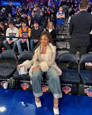Jordyn Woods Instagram - New Years at the Garden 🍎