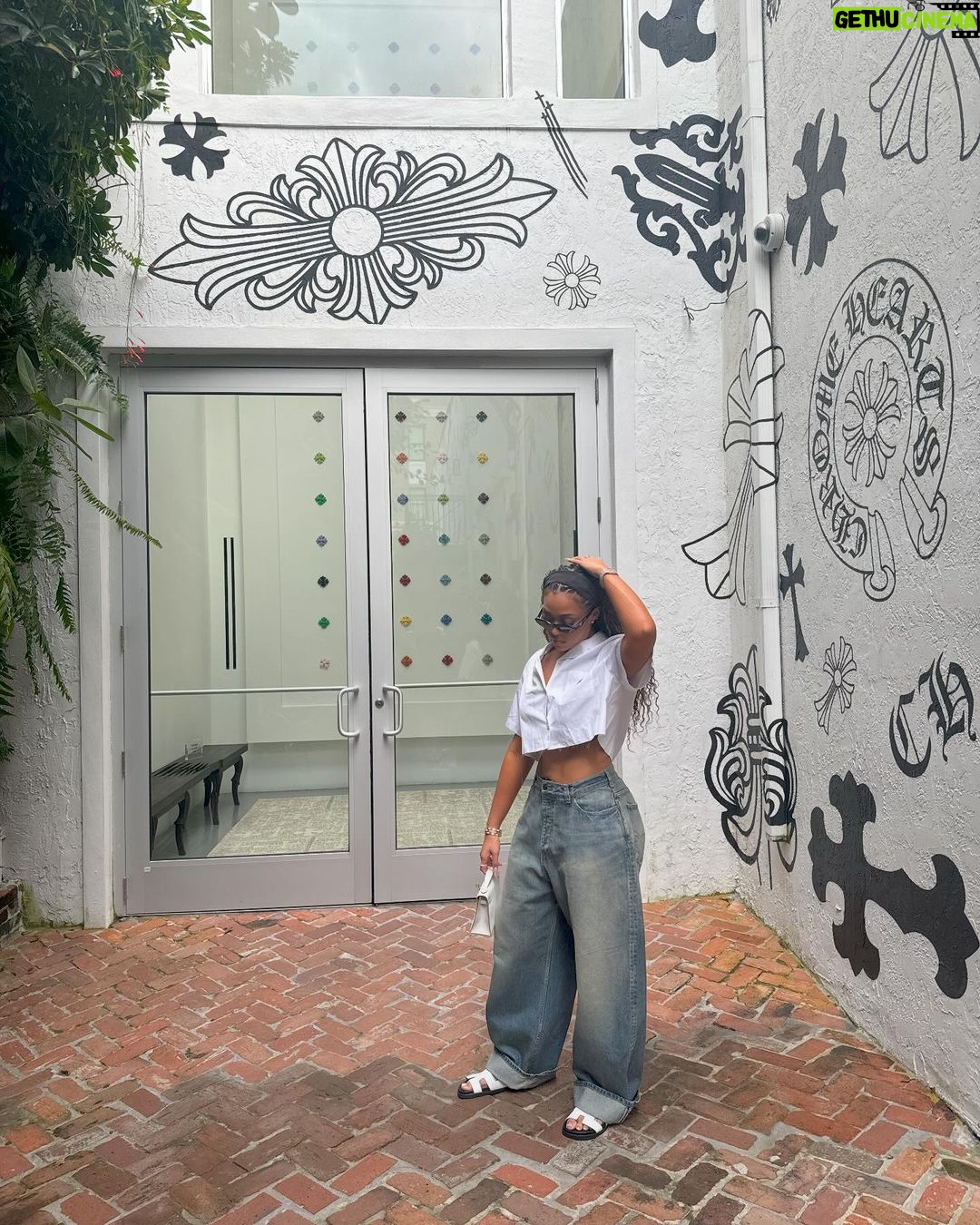 Jordyn Woods Instagram - Jordyn the explorer