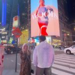 Jordyn Woods Instagram - crying real tears😭 being able to honor my family name in TIMES SQUARE ARE YOU KIDDING!?!? I miss you more than ever dad, wish you could be here with us! @woodsbyjordyn is so much bigger than just a brand to me. This journey is very personal. Thank you to my man @karltowns and my family and team for always supporting me through any and everything. TIMES SQUARE BITCHESSSSS 🍎 @woodsbyjordyn @jodiewoods @jcutie14 @elizabethwoods @jwoodzart @j.arthurfitness