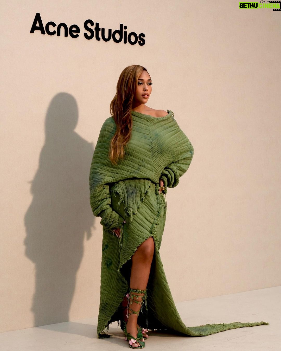 Jordyn Woods Instagram - poison ivy but make it @acnestudios 🍃 Paris,France