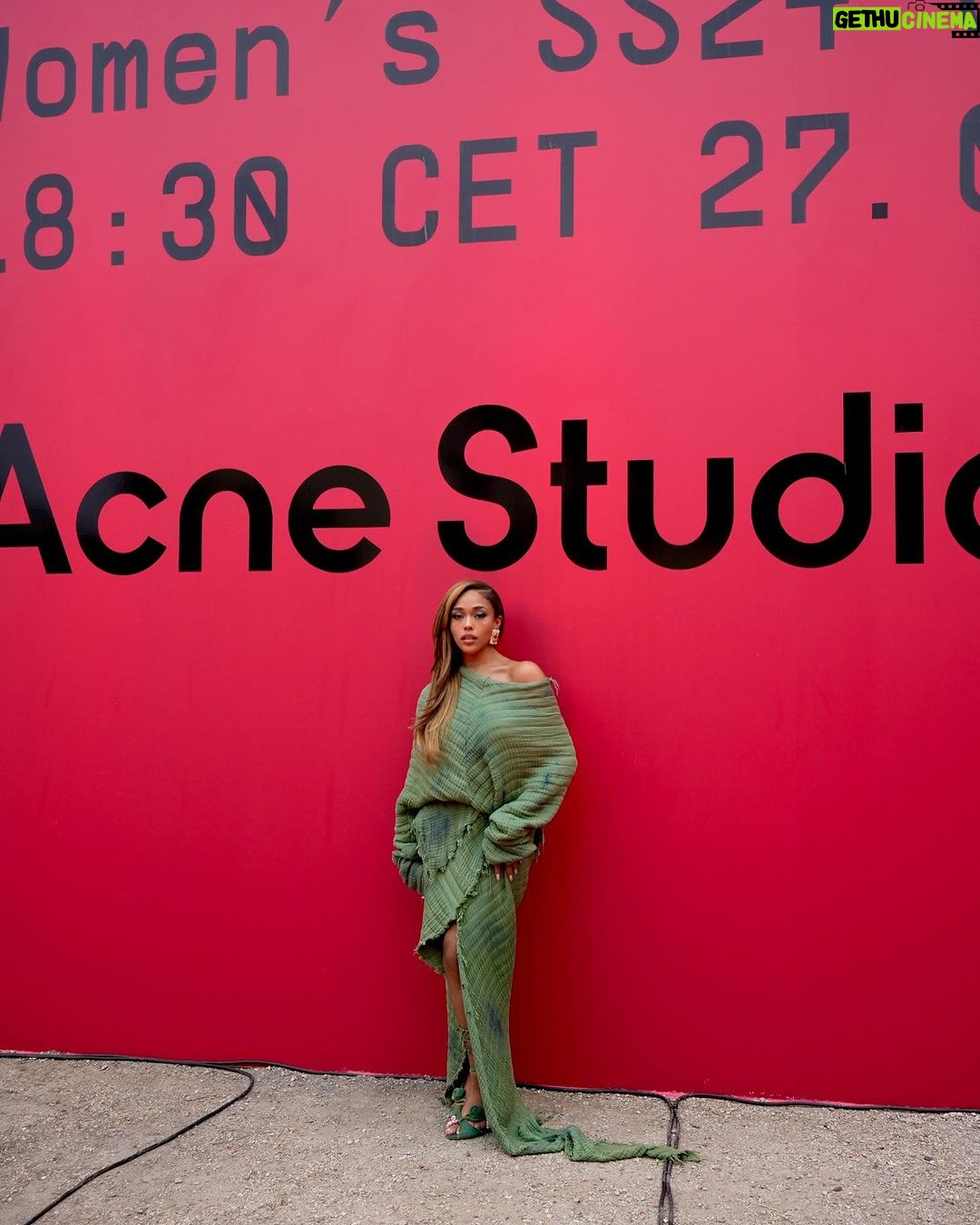 Jordyn Woods Instagram - poison ivy but make it @acnestudios 🍃 Paris,France