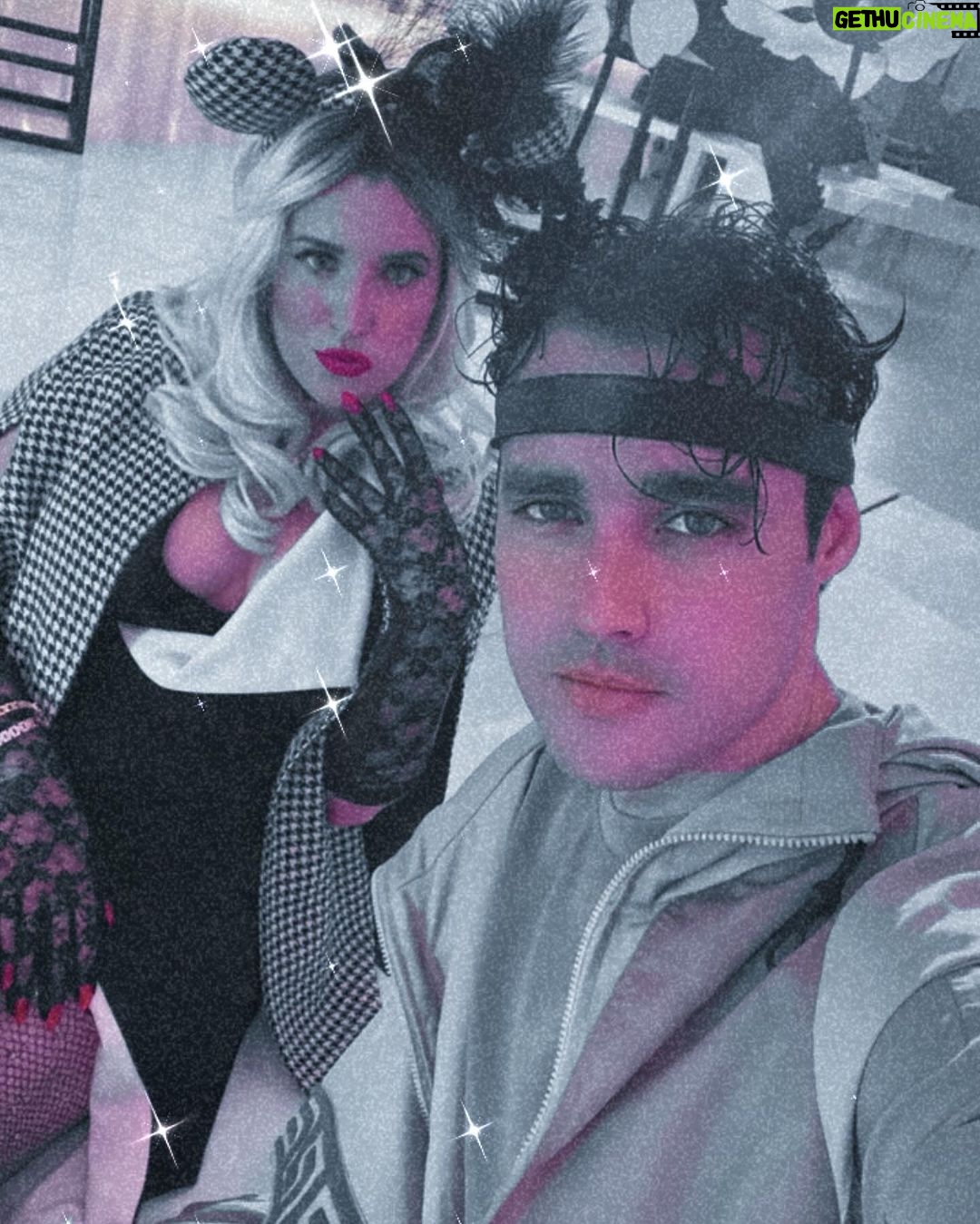 Jorge Blanco - 134.9K Likes - Ayer celebramos 1OO años de Disney en el #DisneyGala y 16 de esos 1OO han sido gran parte de nuestras vidas regalándonos amigos, familia, trabajo y mucha magia! gracias @diegozunigamenswear por dejarme ser tu Muse en esta increíble línea inspirada en “Hércules”
Y gracias a esta hermosa “Cruella” por ser parte de mi vida tantos años @stephieoficial te amo ❤️🤍🖤
#Disney100