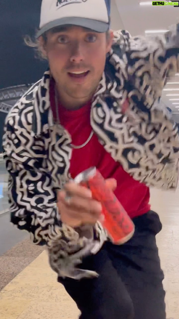 Jorge Blanco Instagram - Una BUENA canción me pone siempre en este mood... 🙌 #CokeStudio #MagiaDeVerdad