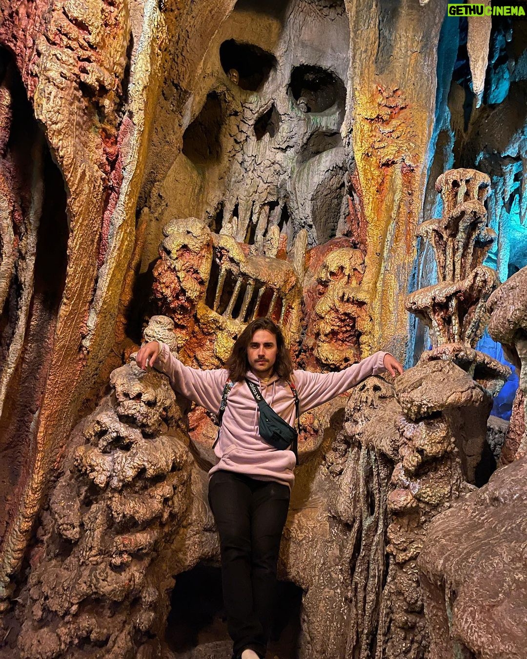 Jorge Blanco - 106.1K Likes - amo este lugar! @disneylandparis #disneylandparis30 #avengerscampusparis