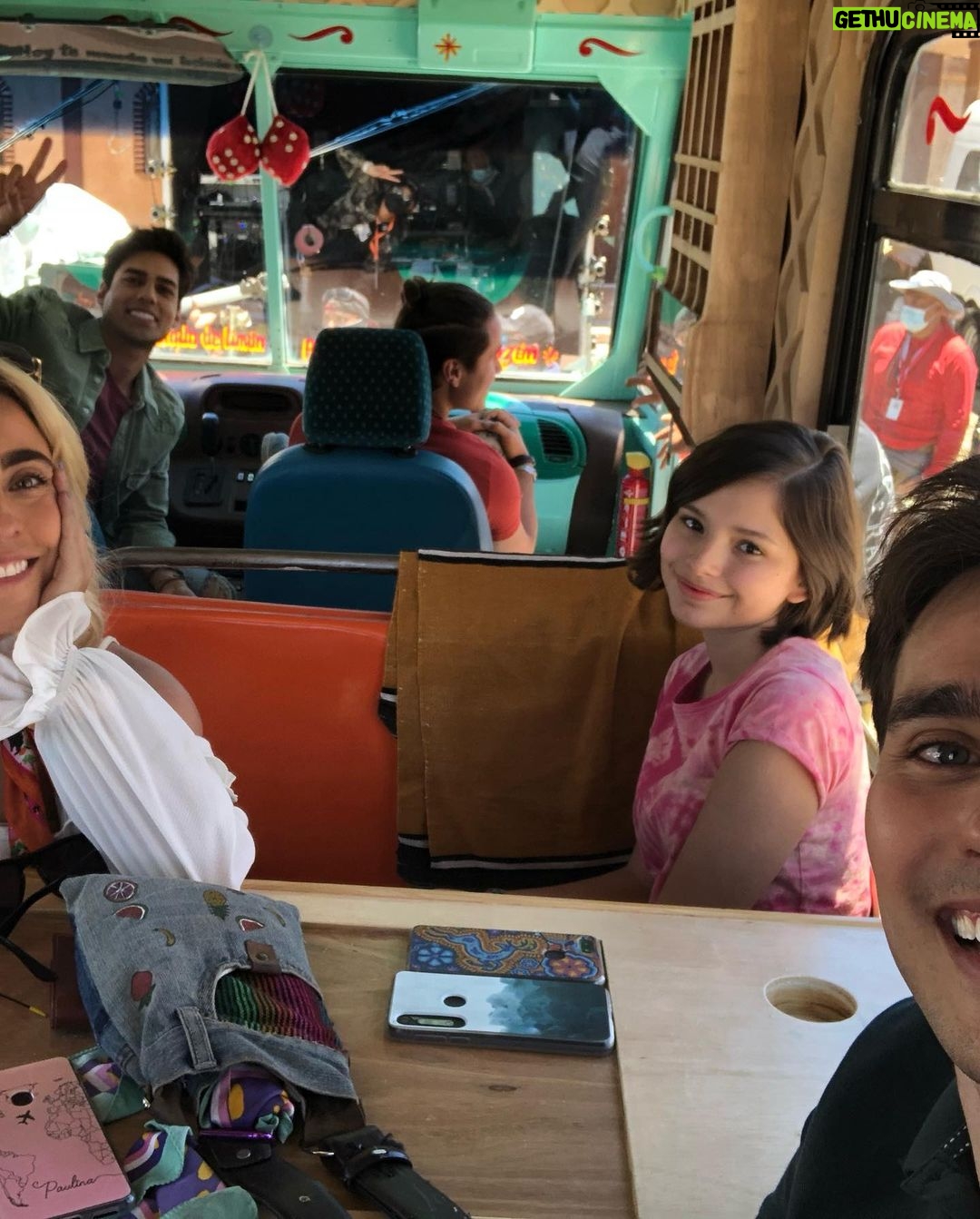 Jorge Blanco - 94K Likes - #papásporencargo ya disponible en #disneyplus
tanto tiempo esperando a que salga este hermoso proyecto! me llevo a una nueva familia que además de talentosa de pies a cabeza, es gente que trabaja poniendo todo el corazón 🤍
me siento orgulloso de ser parte de esto y espero que la disfruten tanto cómo nosotros!
con un angel @sebastian_athie acompañándonos en el camino y entre pandemias y momentos difíciles, logramos llegar al día de hoy más fuertes y con ganas de contar esta historia.
cast, producción, dirección, disney, btf, y a toda la familia PXE involucrada en esto… gracias 🤍