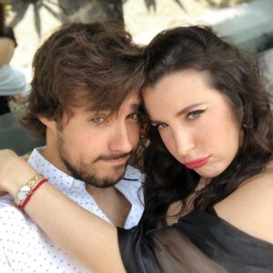 Jorge Blanco Instagram - estas fotos son nuestra relación sin filtros ✨🤍💍 hahahaha @jorgeblanco te amo bebi :)