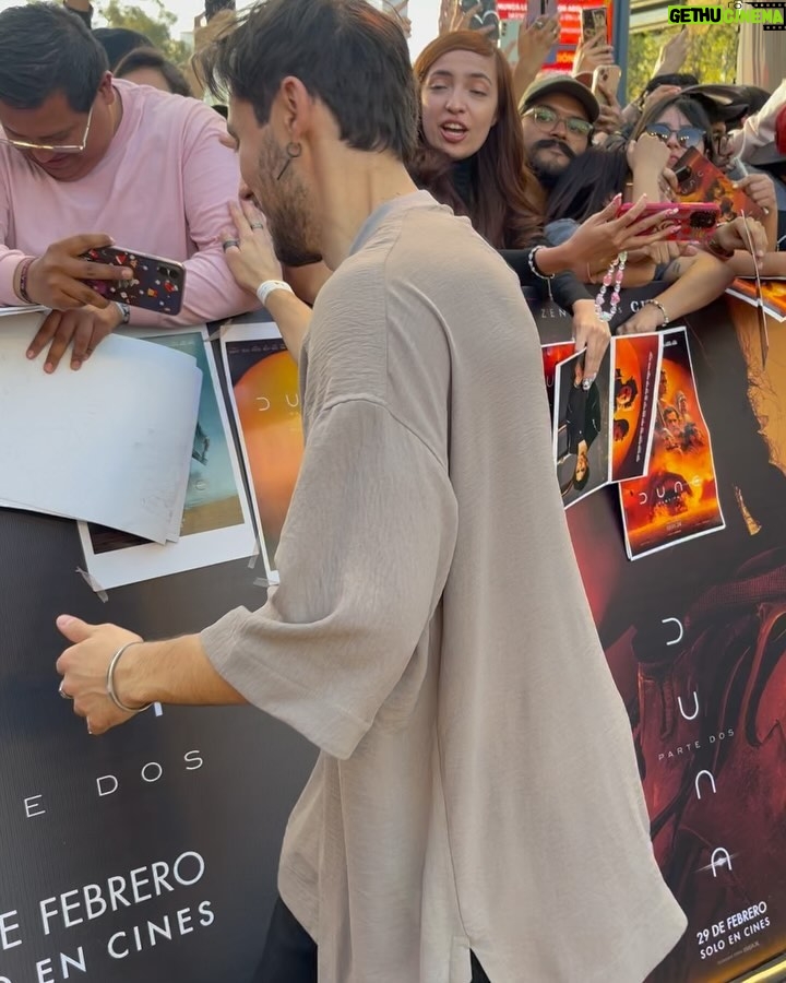 Jorge Blanco - 121.2K Likes - Así fue la premiere de #Duna2 Gracias @warnerbrosmx por invitarnos a este espectacular evento!! La película es una locura! #InvitadoWB