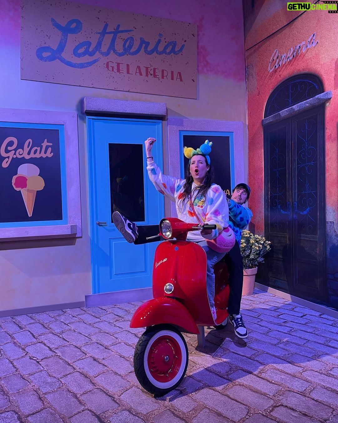 Jorge Blanco - 103.7K Likes - Ser feliz, ser libre, ser adulto, ser un niño y ser yo mismo a tu lado todos estos años y tooodos los que tenemos por delante! Todos los días me enseñas a quererte un poco más (el que entendió entendió 😏) ❤️ te amo!!! #MiSanValentín
