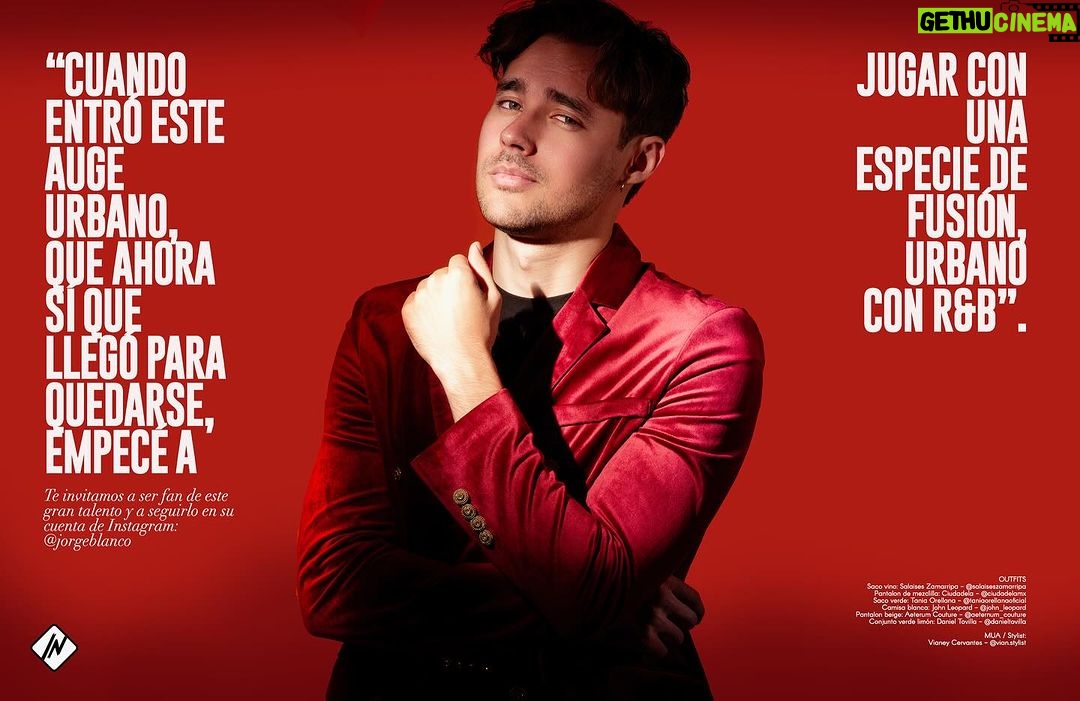 Jorge Blanco Instagram - No te pierdas la edición de @jorgeblanco ya disponible en nuestro sitio web 💫 Wearing: 🧥 Saco vino @salaiseszamarripa Pantalon de mezclilla @ciudadelamx Saco verde @taniaorellanaoficial Camisa blanca @john_leopard Pantalon beige @aeternum_couture Conjunto verde limón @danieltovilla #jorgeblanco #musica #actor #creador #podcast #fyp #talent #disney #fan #soyfan #violeta #doblaje #artist