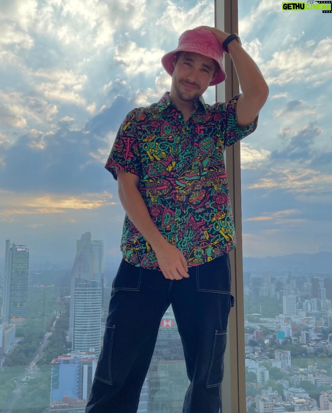 Jorge Blanco - 147K Likes - Llegué al nivel 32!! 🎂 Estoy listo 🎮😎