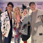 Jorge Blanco Instagram - Ayer celebramos 1OO años de Disney en el #DisneyGala y 16 de esos 1OO han sido gran parte de nuestras vidas regalándonos amigos, familia, trabajo y mucha magia! gracias @diegozunigamenswear por dejarme ser tu Muse en esta increíble línea inspirada en “Hércules” Y gracias a esta hermosa “Cruella” por ser parte de mi vida tantos años @stephieoficial te amo ❤️🤍🖤 #Disney100 Museo Soumaya