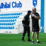Jorge Jesus Instagram - O treino de hoje teve corrida extra para compensar os chocolates que o @mbsh_10 nos ofereceu mas são estes gestos que nos dão motivação para correr ainda mais. ‎شكرًا Today's training had an extra run to compensate for the chocolates that @mbsh_10 offered us but these gestures are what give us motivation to run even harder. Thanks Riyadh, Saudi Arabia