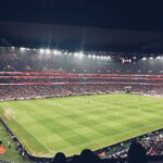 Jorge Jesus Instagram - Voltei ao estádio da luz, agora como adepto para ver duas equipas que já trabalhei, parabéns @slbenfica parabéns @sportingclubedebraga. Portugal