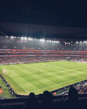 Jorge Jesus Instagram - Voltei ao estádio da luz, agora como adepto para ver duas equipas que já trabalhei, parabéns @slbenfica parabéns @sportingclubedebraga.