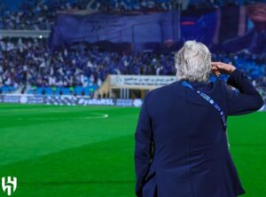 Jorge Jesus Instagram - Acabámos o ano da melhor maneira possível! Mais uma vitória e sem derrotas👏🏼
Sabemos que o resto do campeonato será intenso, mas a nossa determinação está mais forte do que nunca.

Obrigada jogadores, equipa e claro aos nosso adeptos! Até fevereiro 💙

We ended the year in the best way possible! Another victory and no defeats👏🏼
We know the rest of the championship will be intense, but our determination is stronger than ever.

Thank you players, team and of course our fans! Until February 💙