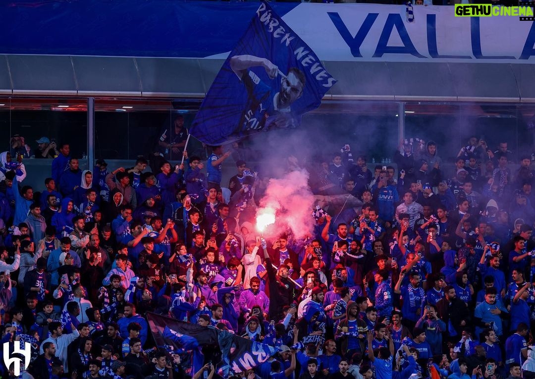 Jorge Jesus Instagram - Incrível ambiente no estádio! Mais uma vitória 👏🏼 O espírito de equipa tem se sobressaído jogo após jogo! 💙 Incredible atmosphere at the stadium! Another victory 👏🏼 The team spirit has stood out game after game! @alhilal #alhilal