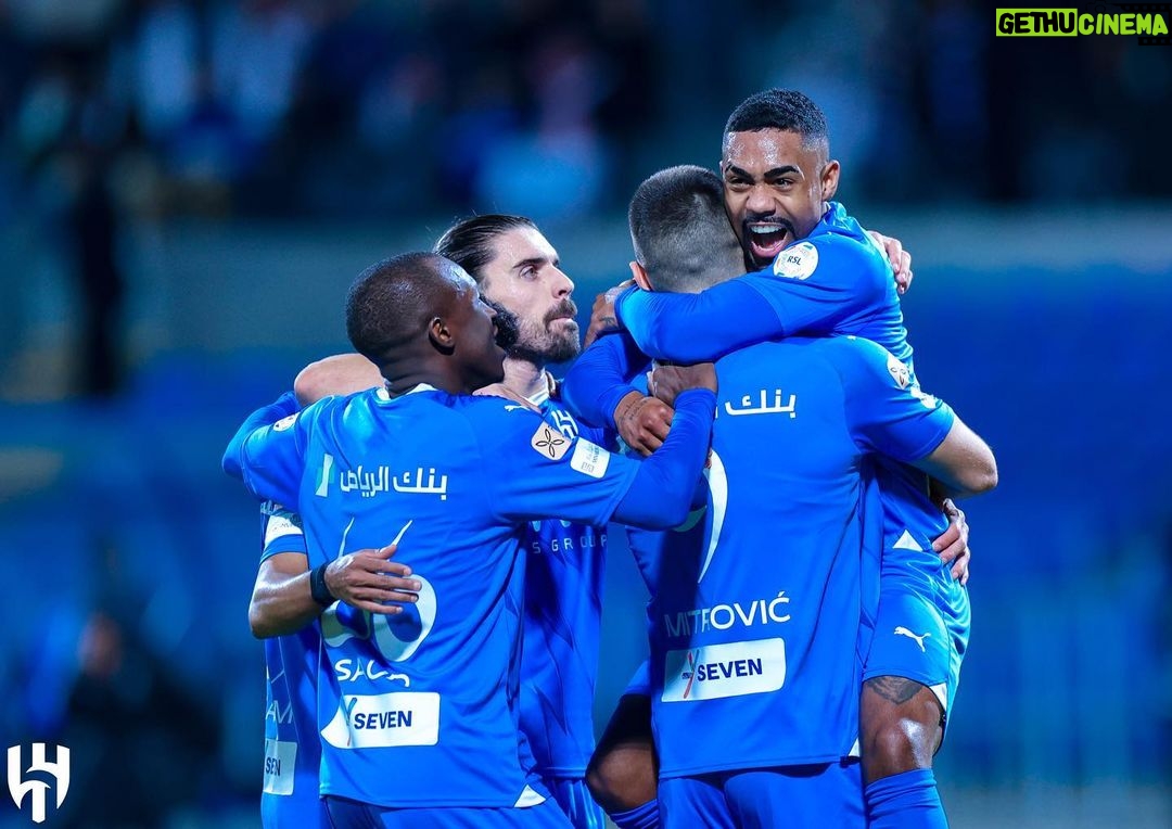 Jorge Jesus Instagram - Incrível ambiente no estádio! Mais uma vitória 👏🏼 O espírito de equipa tem se sobressaído jogo após jogo! 💙 Incredible atmosphere at the stadium! Another victory 👏🏼 The team spirit has stood out game after game! @alhilal #alhilal