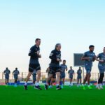 Jorge Jesus Instagram - Quer seja no treino ou no jogo a cumplicidade da nossa equipa é incrível! 💙 Whether in training or in the game, the complicity of our team is incredible! @alhilal #alhilal