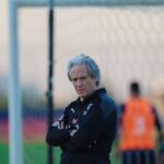 Jorge Jesus Instagram - Quer seja no treino ou no jogo a cumplicidade da nossa equipa é incrível! 💙 Whether in training or in the game, the complicity of our team is incredible! @alhilal #alhilal