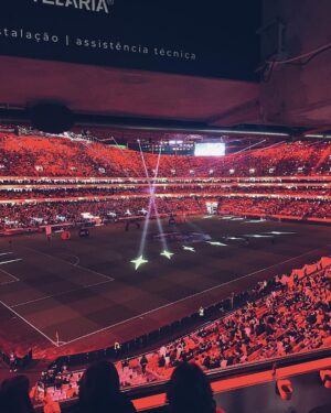 Jorge Jesus Instagram - Voltei ao estádio da luz, agora como adepto para ver duas equipas que já trabalhei, parabéns @slbenfica parabéns @sportingclubedebraga.