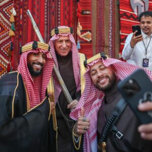 Jorge Jesus Instagram - A comemorar o aniversário da fundação da Arábia Saudita
no Clube @alhilal 

Celebrating the anniversary of #SaudiFoundingDay
at #AlHilal Club