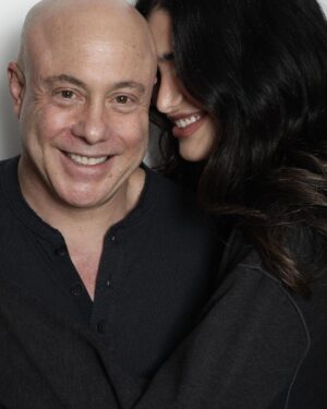 Jorge Rausch Instagram - Feliz cumpleaños @nathaliemonsalve mi compañera, mi novia, mi amor❤️
Haces que mi vida sea espectacular!
Mas que todo en la vida quiero hacerte feliz, que seas feliz, plena y que cumplas todos tus sueños a mi lado!

P.S se que me van a regañar por las fotos pero estás son las que me encsntan 🤪