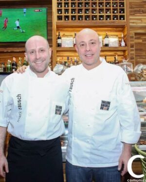 Jorge Rausch Instagram - Feliz cumpleaños @chefmarkrausch 
Toda una vida juntos trabajando y gozando!
A veces mas gordos a veces mas flacos, pasan los años y el amor y admiracion solo crecen 🫶
Hasta los 150 con salud mi hermano querido!
Salud por todo lo que nos queda por vivir!