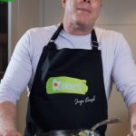 Jorge Rausch Instagram – MUJERES FELIZ DÍA! 💚 Hoy les regalo una receta en homenaje a ustedes para celebrarlas: Frittata Verde con Kikes 🤩 

Ingredientes:
6 Kikes
Cebolla blanca
Pimentón verde
Zucchini
Espinacas
Perejil
Ajo
Queso parmesano
Aceite
Sal

#publicidad