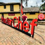 Jorge Rausch Instagram – Hoy es la Semifinal de @masterchefcelebrityecu 
Quienes creen que serán los 3 finalistas hagan sus apuestas!!
Ya extraño a mis chicas @erikavelez @irenegonzalez_oficial @chefcarosanchez 
Exitos a los cuatro semifinalistas @nikkimackliff @joseandrescaballero @jalaldubois @anthonnyswagg son unos crack y los quiero mucho❤️