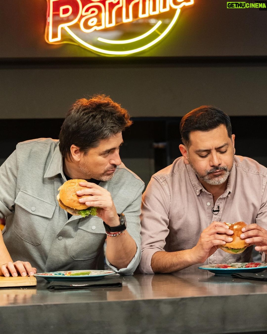 Jorge Zabaleta Instagram - Que lo pasamos bien en #sociosdelaparrilla nos vemos el otro sábado a las 22:10 x @canal13cl