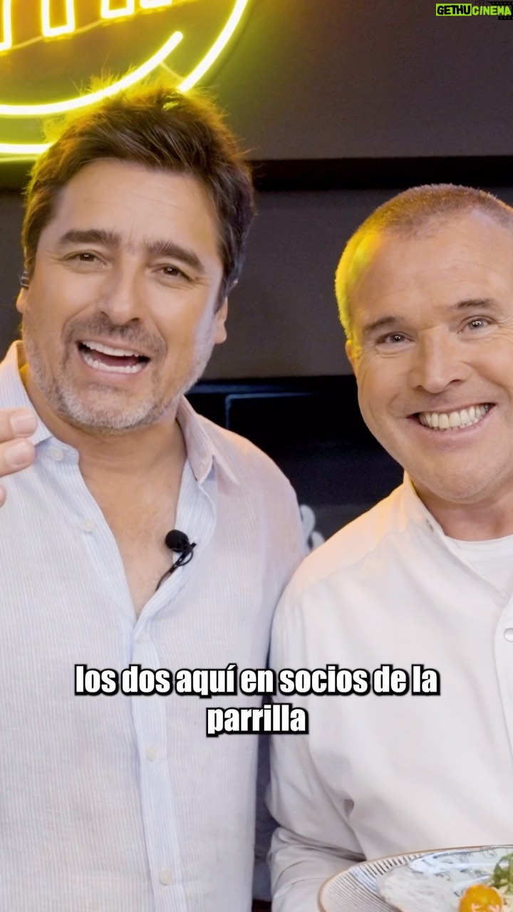 Jorge Zabaleta Instagram - Hoy gran estreno del episodio 1 de #sociosdelaparrilla3 junto a @ceciliabolocco y @alvarosalasoficial šš„ Que manera de reĆrnos con sus increĆbles anĆ©cdotas de #vivaellunes Ā”Nos vemos! DespuĆ©s de Teletrece @canal13cl