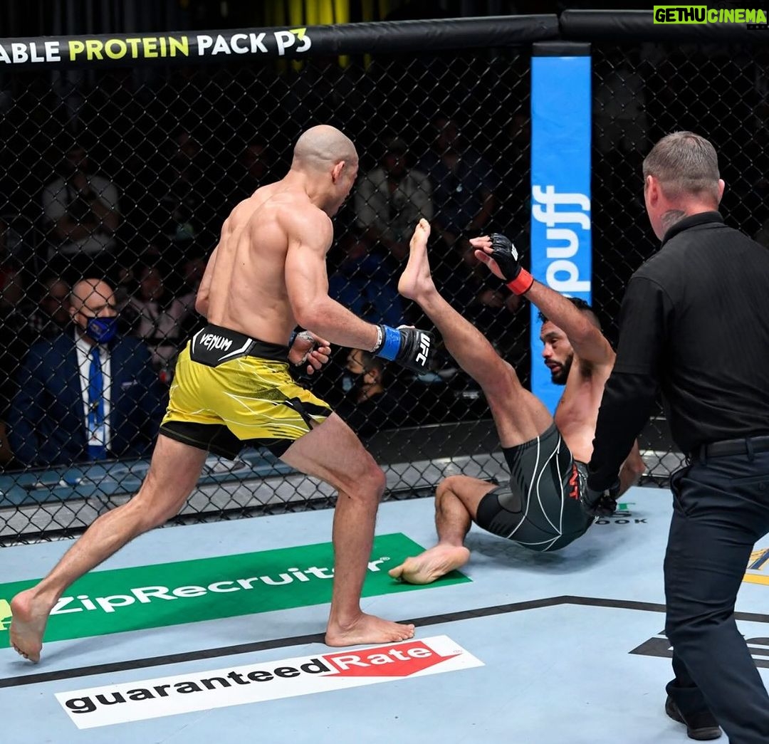 José Aldo - 12.2K Likes - Dezembro de 2021! UFC VEGAS 44 #tbAldo
😎